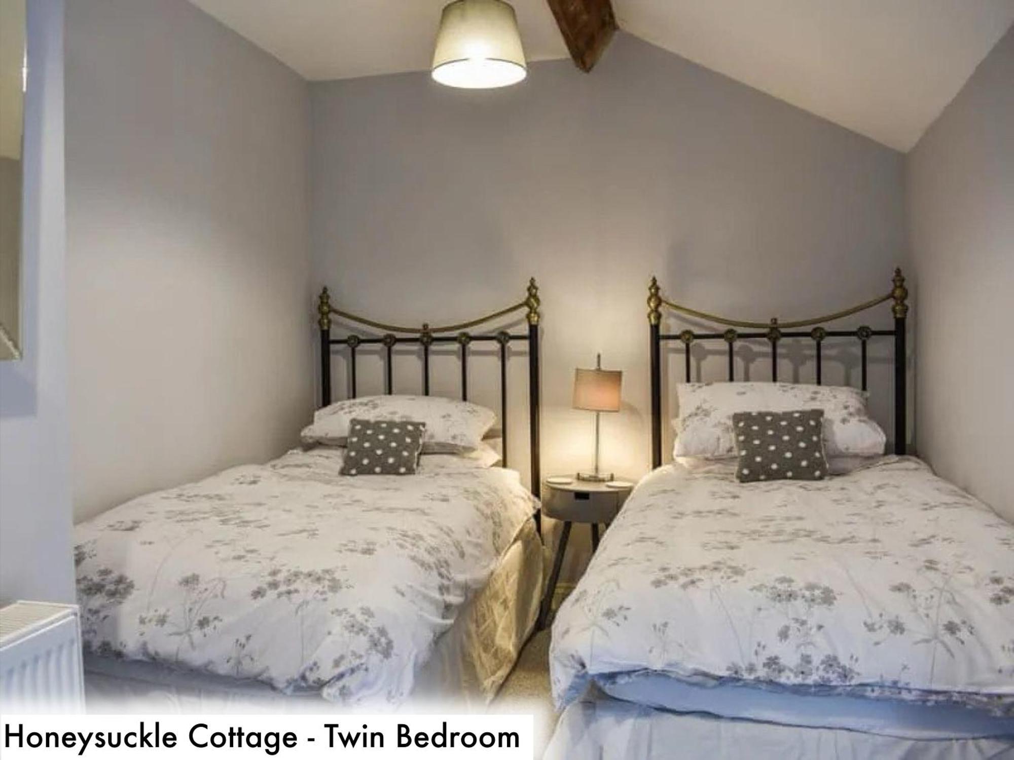 Honeysuckle Cottage & Whinfell Studio Penrith Eksteriør bilde
